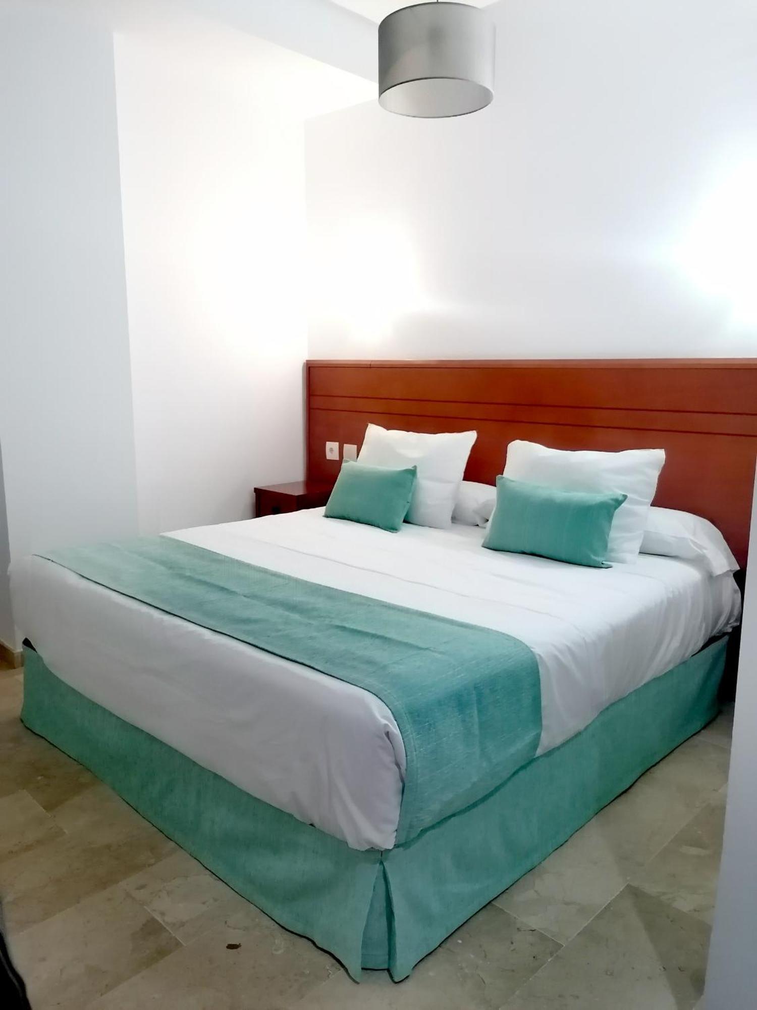 Cn-340 Suites Estepona Zewnętrze zdjęcie