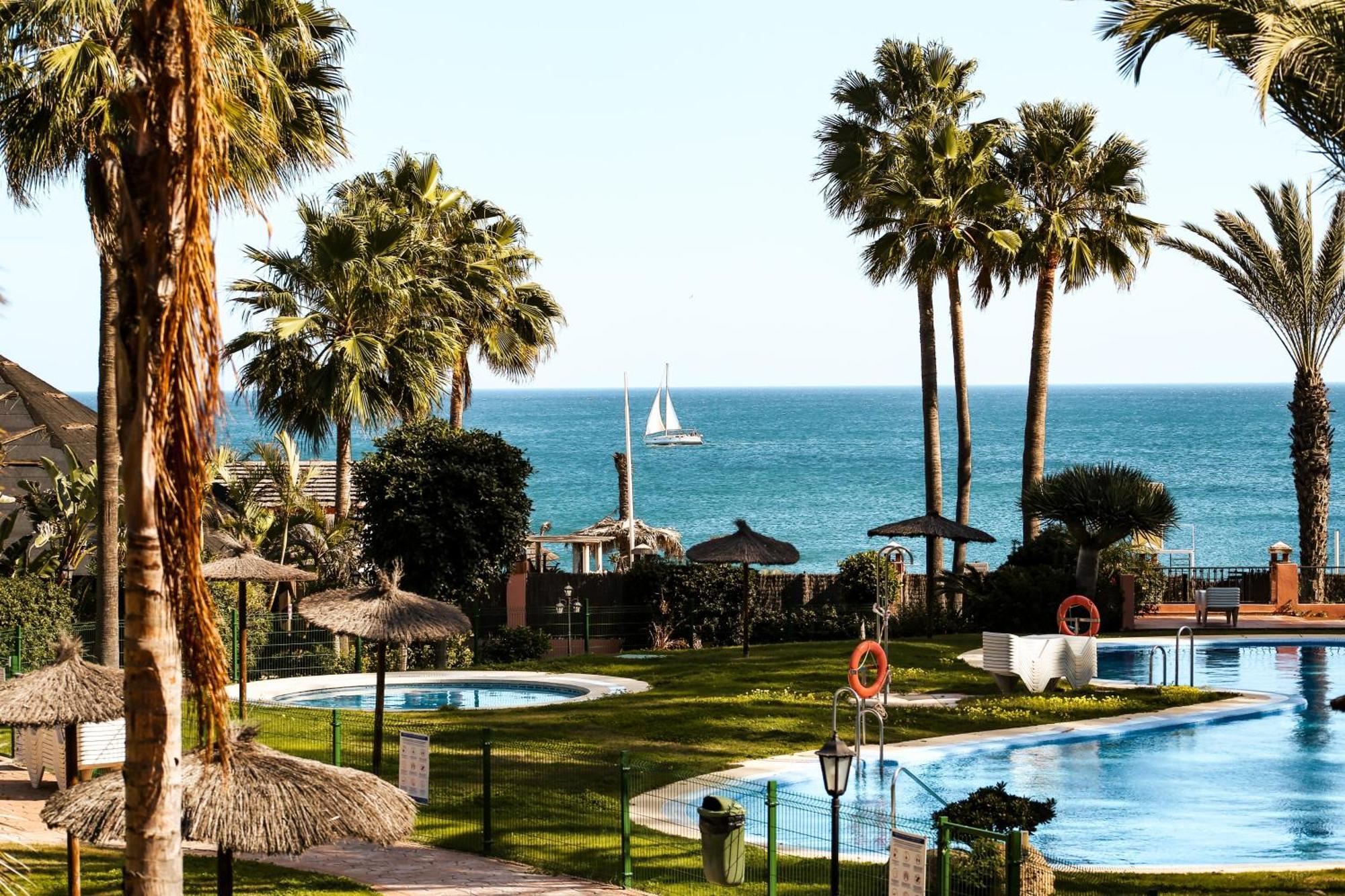 Cn-340 Suites Estepona Zewnętrze zdjęcie
