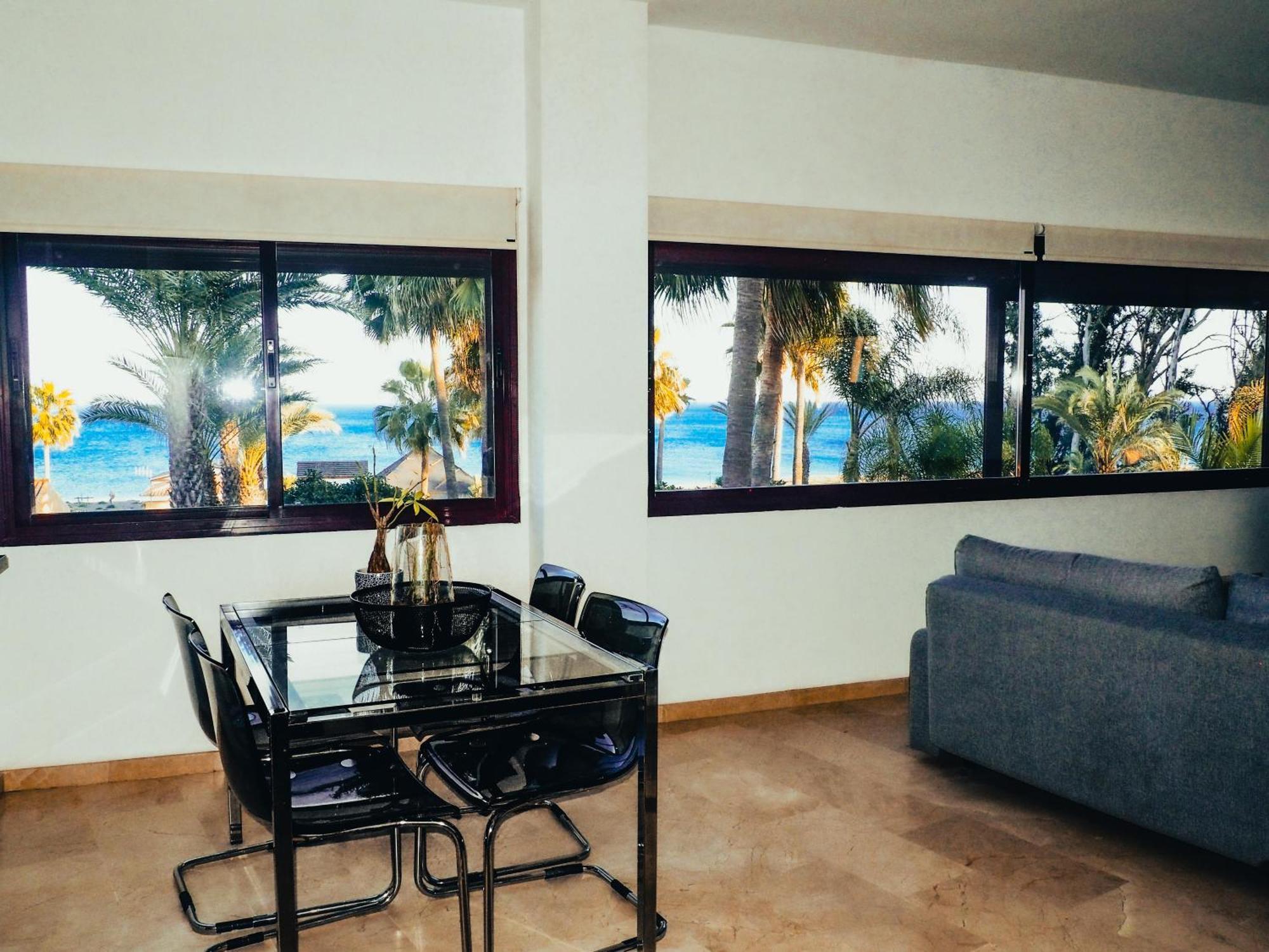 Cn-340 Suites Estepona Zewnętrze zdjęcie